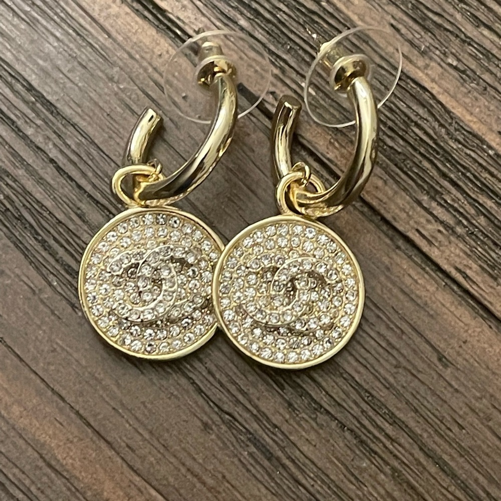 New Chanel earrings